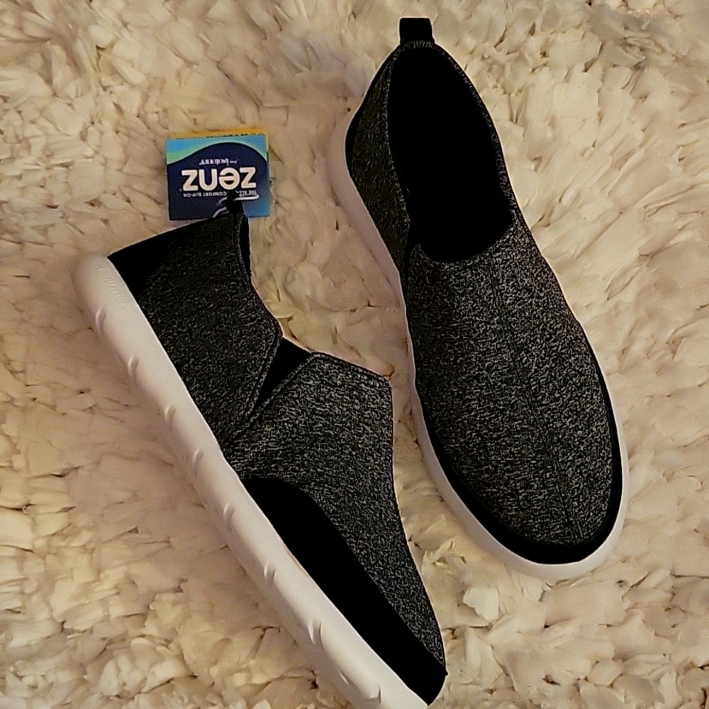 Isotoner Zenz active slip on black soft casual shoes flexible breathable 12 NEW…